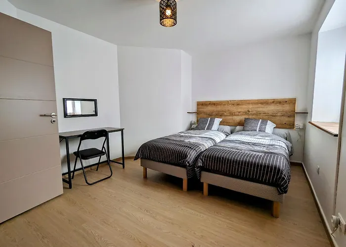 아파트 Renove Avec Parking A Proximite De Saint-die-des-vosges - Fr-1-589-675 *