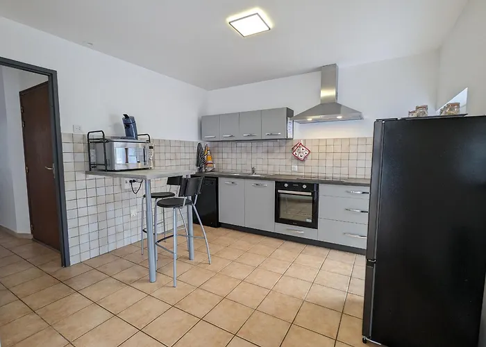 아파트 Renove Avec Parking A Proximite De Saint-die-des-vosges - Fr-1-589-675